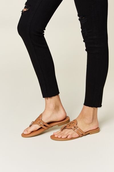TB Cutout Leather Sandals