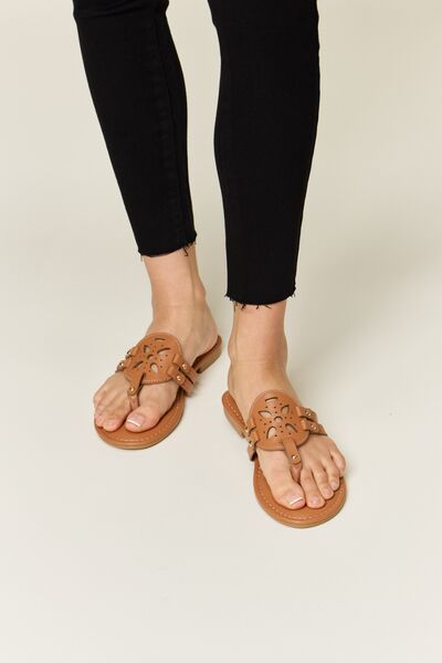 TB Cutout Leather Sandals